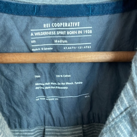 REI Cotton Button Up - Picture 3 of 5
